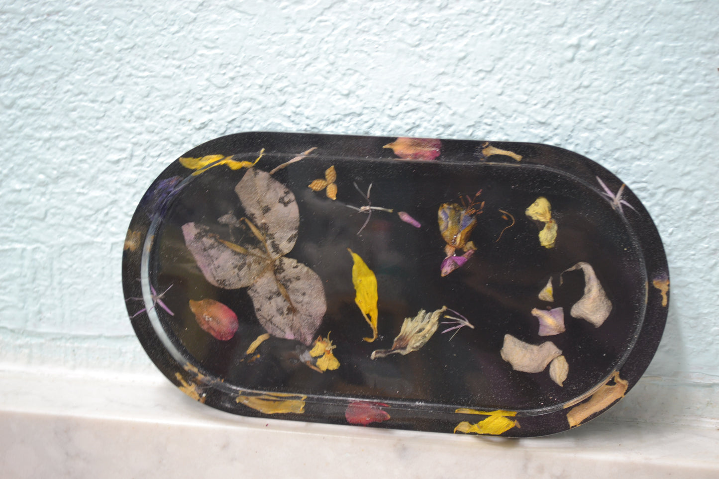 Dried flowers trinket dish