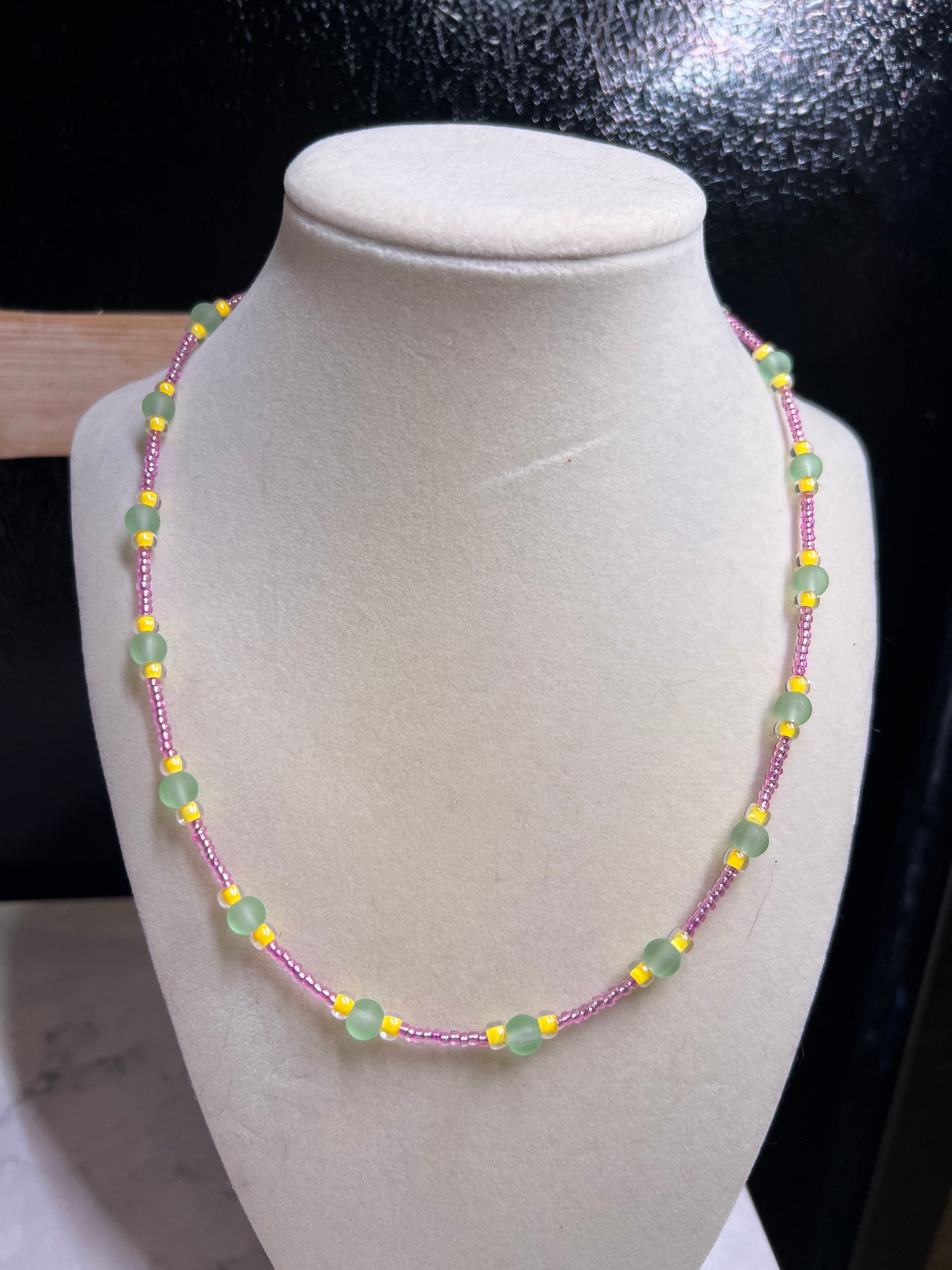 Multicolor glass bead necklace