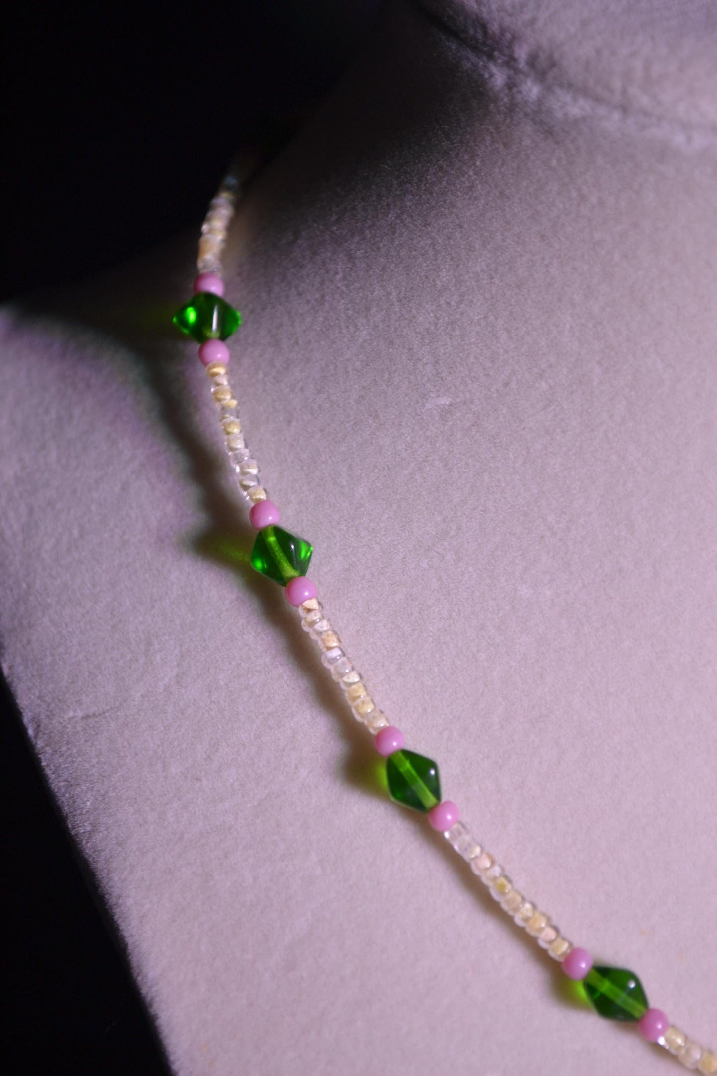 Multicolor glass bead necklace. Green, pink, yellow