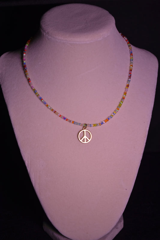 Peace sign pendant choker
