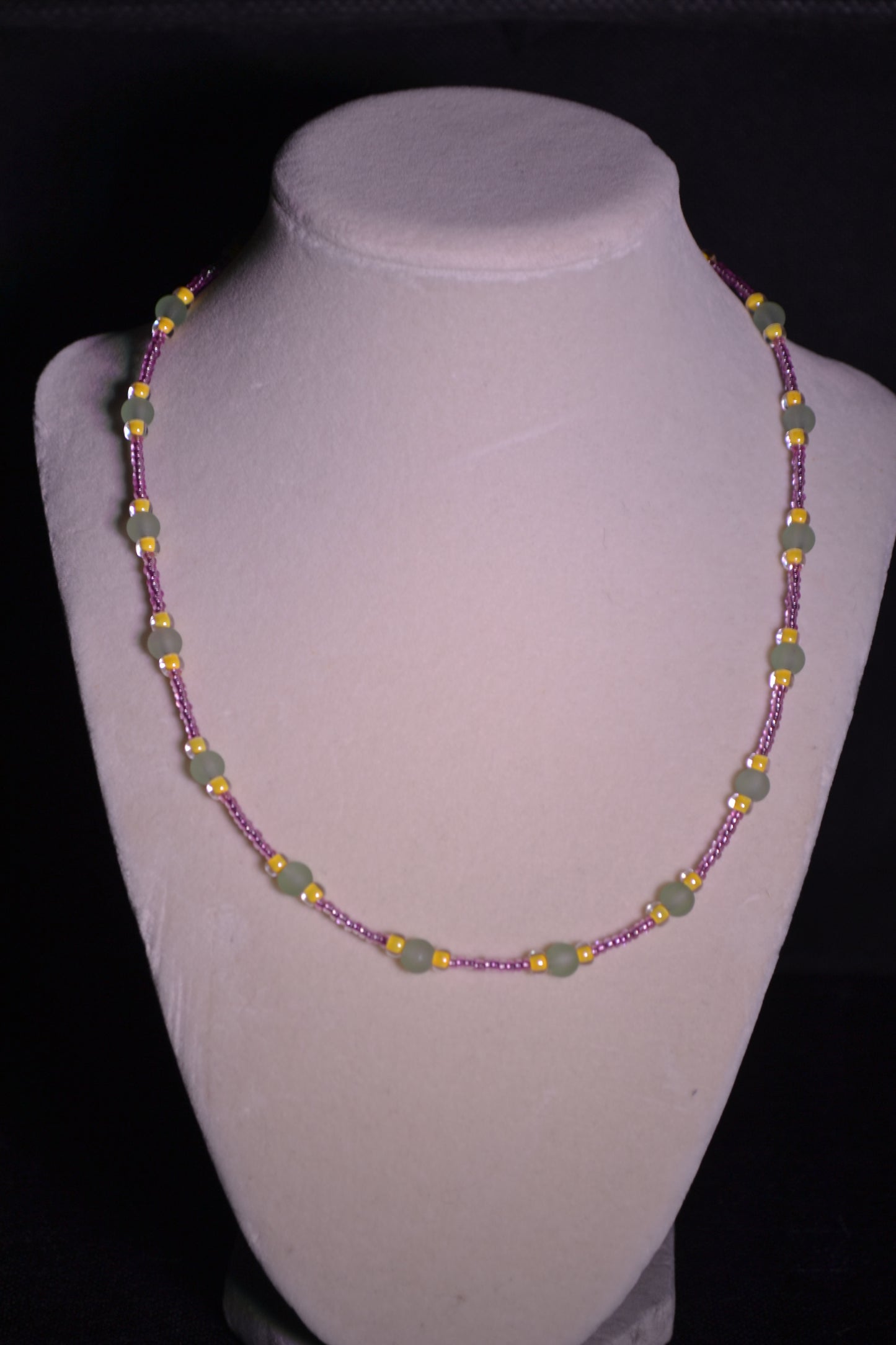Multicolor glass bead necklace