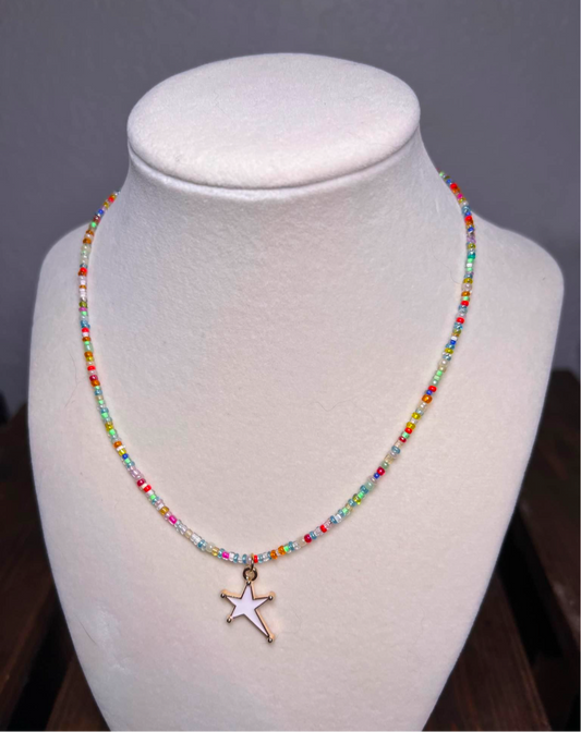 Star pendant beaded necklace