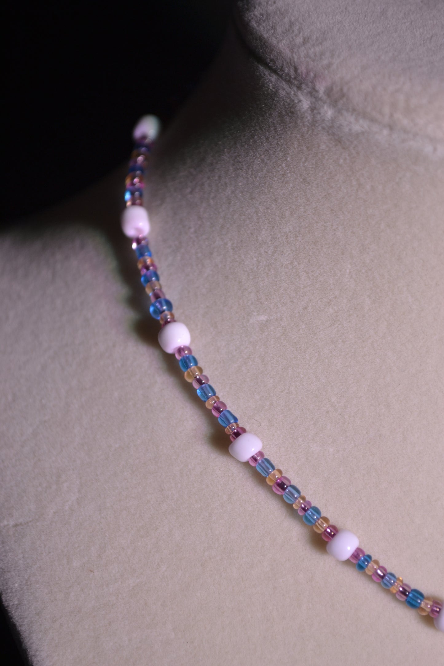 Drangonfly pendant choker