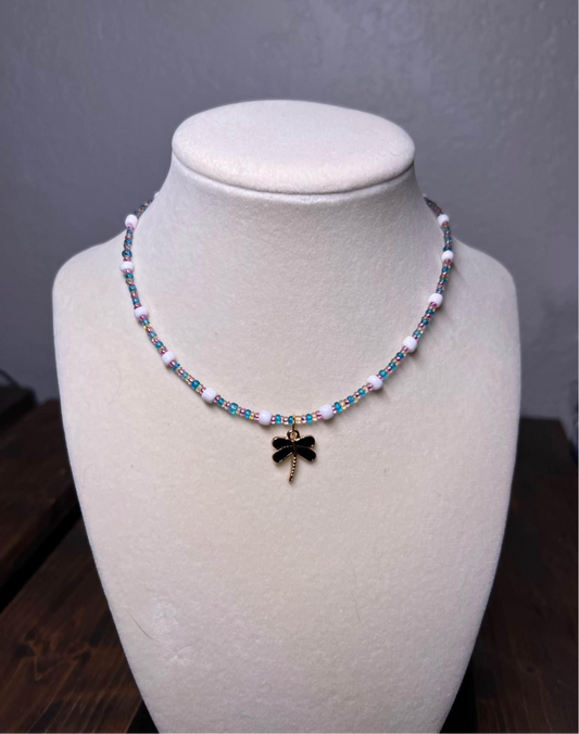 Drangonfly pendant choker