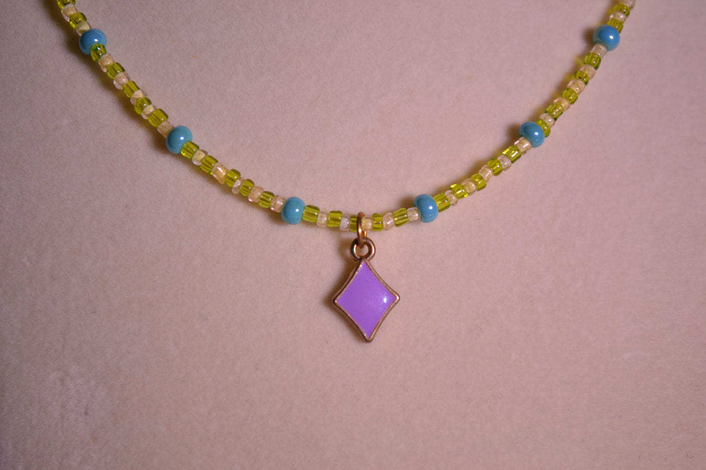 Diamond pendant glass bead necklace