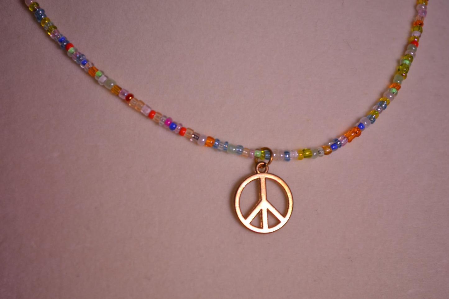 Peace sign pendant choker