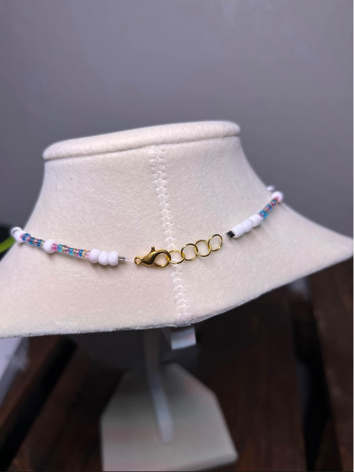 Drangonfly pendant choker