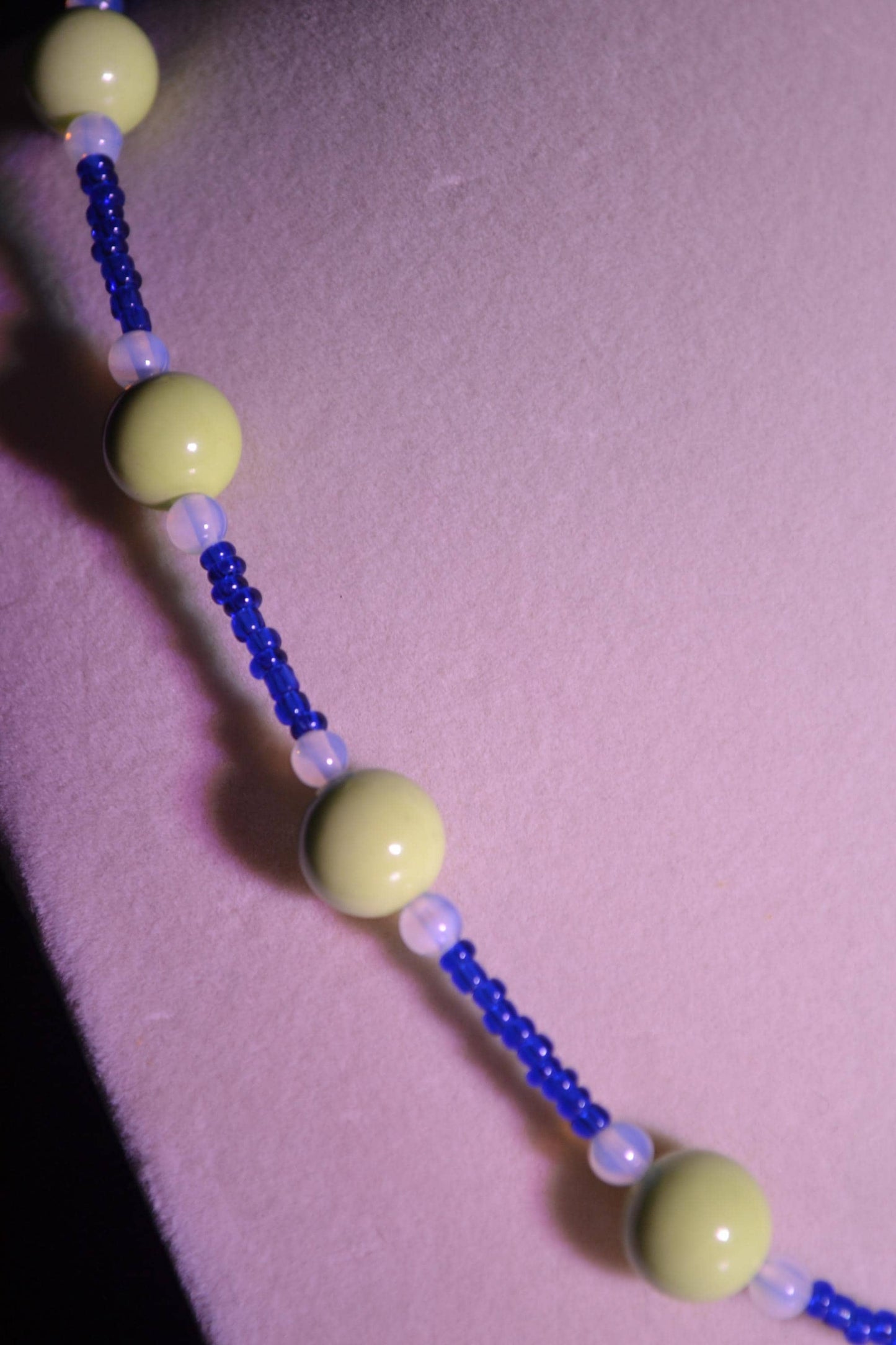 Multicolor glass bead necklace. Lime green and blue