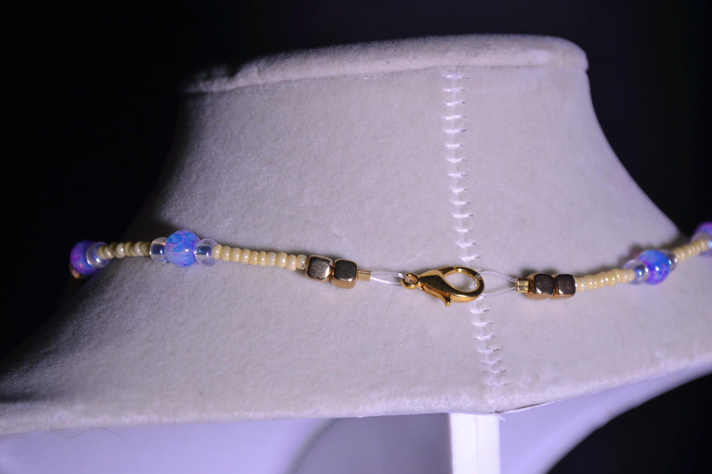 Multicolor glass bead necklace. Purple and Yellow