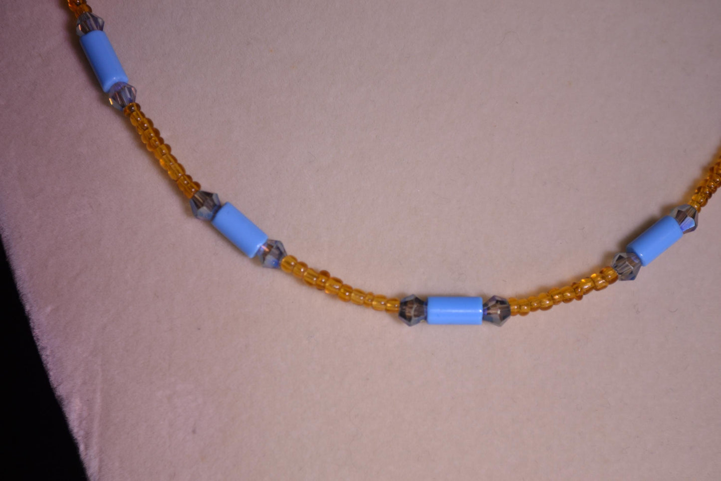 Multicolor glass bead necklace. Brown and blue
